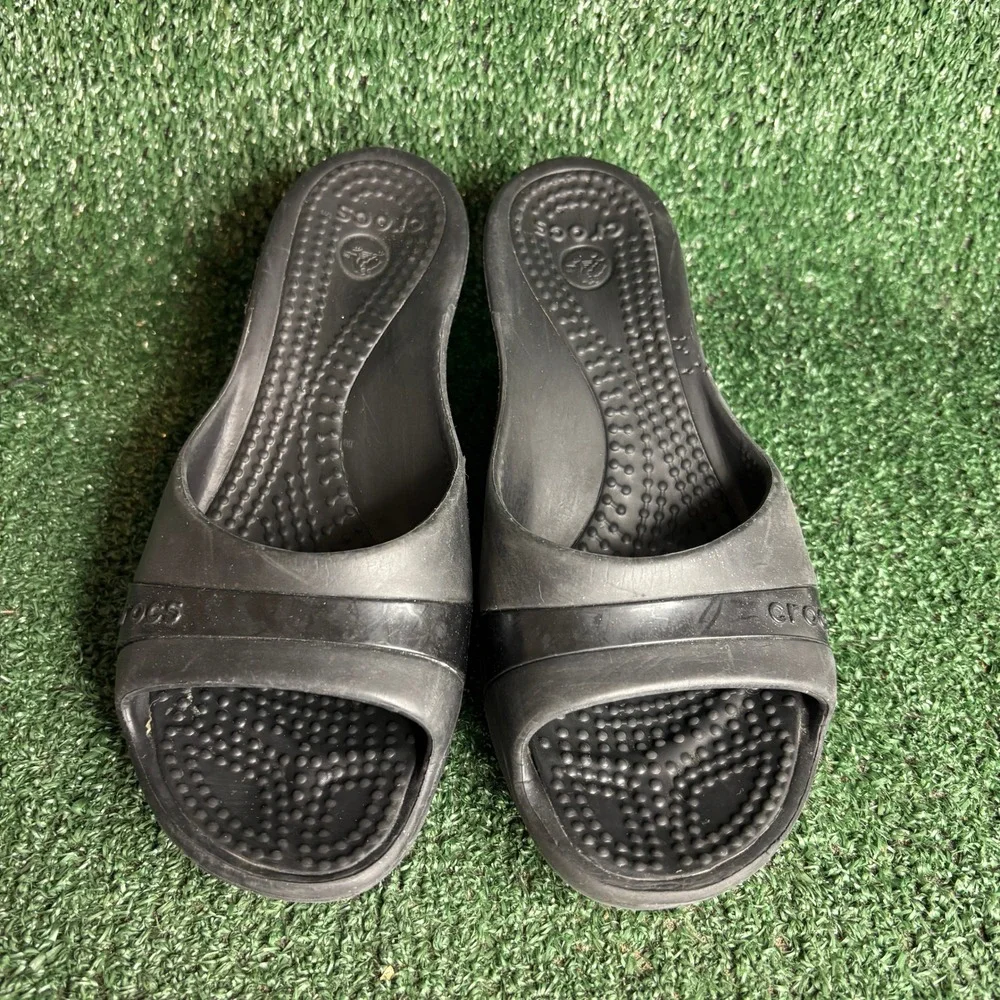 Crocs‎ Wedge Heel Open Toe Slide Comfort Lightweight Sandals Black Womens Size 8